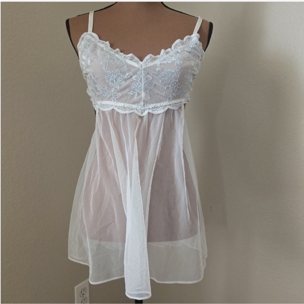 NWOT Victoria’s Secret Light Pink/White & Silver Tulle Babydoll Lingerie - Picture 1 of 7